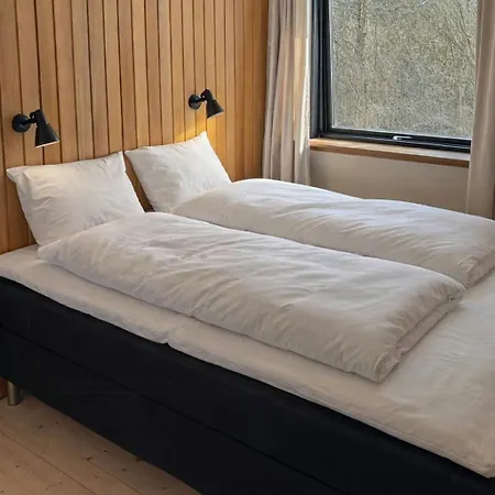 Newly Renovated 70s Summer House Close To *