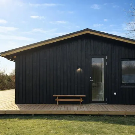 Newly Renovated 70s Summer House Close To * Saksild